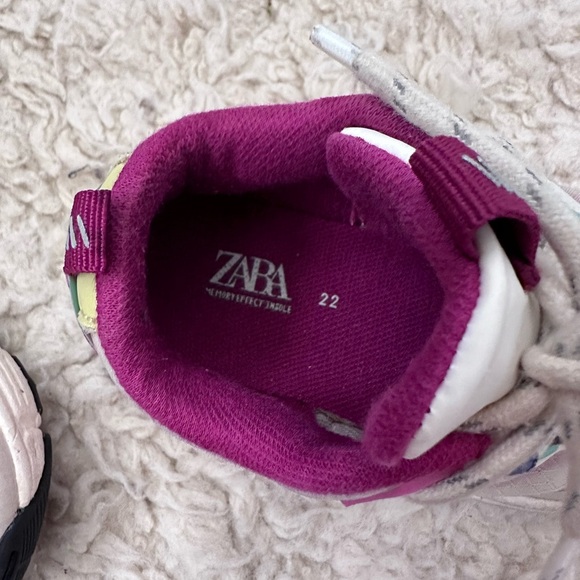 Zara toddler tennis shoes! Colorful and hardly worn - Picture 7 of 7